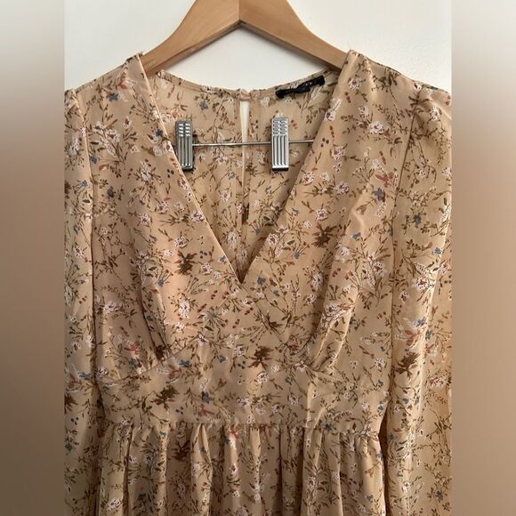 NWOT PaperMoon Floral Tan Dress Size M - Picture 9 of 12